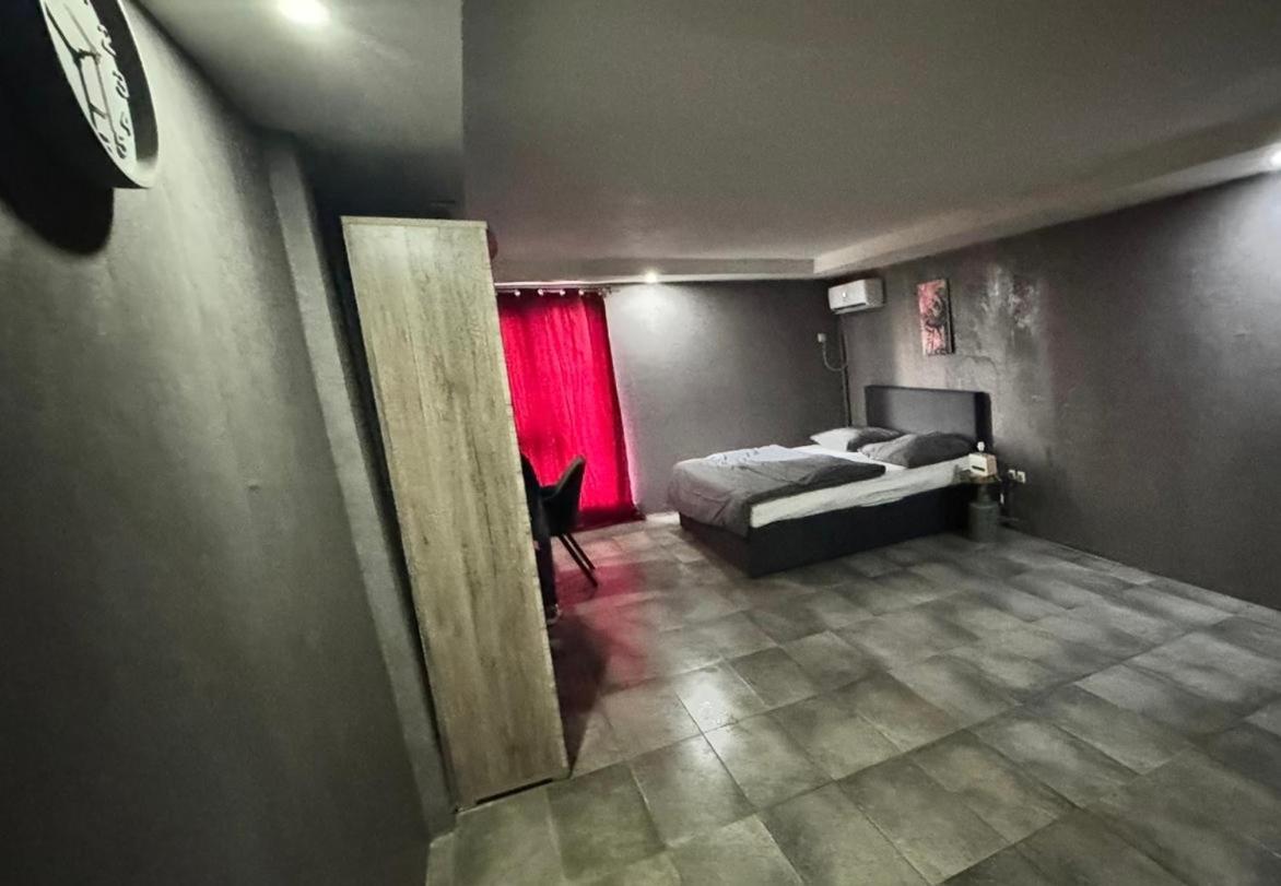 Mai Hotel Conakry Luaran gambar